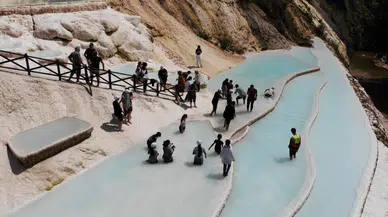 Doğu Karadeniz'in Pamukkalesi turizm sezonunu açtı