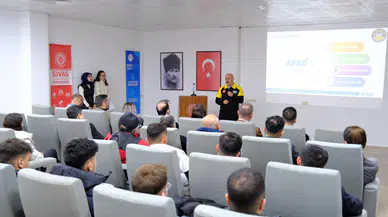 Sivas'ta “Deprem Farkındalığı” Adlı Panel Gerçekleştirildi