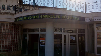 Sivas'ta Emekliler Kültürevi'nin Açılmasını İstiyor