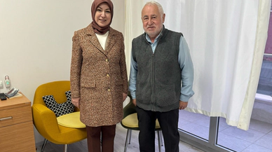 Milletvekili Toy, gönüllere giriyor, hayır duası alıyor