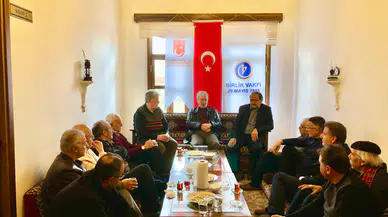 Beşir Ayvazoğlu Sivas’ta dostlarıyla buluştu