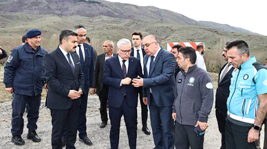 Vali Şimşek olay yerini inceledi