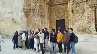 UNESCO mirası Divriği Ulu Camii’ye yoğun ilgi