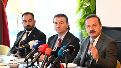 "Görev bilinciyle hareket etmeyenler bizimle yol yürüyemeyecekler"