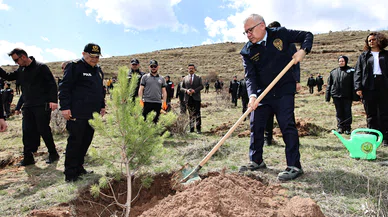 Sivas'ta Polis Haftası'na özel fidan dikildi