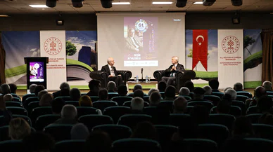 Beşir Ayvazoğlu Sivas’ta kitapseverlerle buluştu