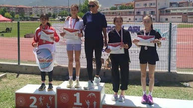 Sivaslı sporculardan atletizm başarısı
