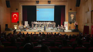 Sivas'ta konser vakıf için düzenlendi