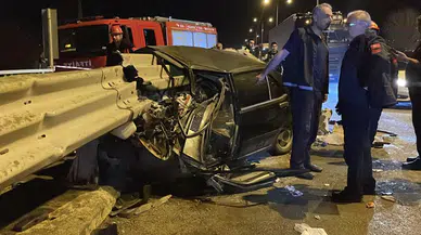 Sivas-Kayseri yolunda feci kaza: Araç bariyere saplandı