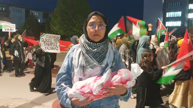 Gazze için Sivas’ta bebeklerle dikkat çeken yürüyüş