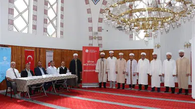 Sivas'ın Altın Sesli Ezanları ve Etkili Hutbeleri Yarıştı