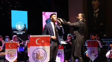 Sivas'taki O Konserde Marşlar Yürekleri Titretti!