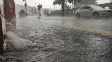 Sivas dikkat! Kuvvetli rüzgar fırtına sağanak! Valilik uyardı!