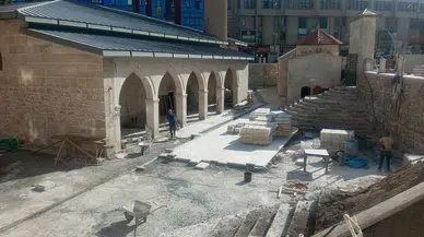 Sivas Meydan Camii Bayram'a Yetişecek Mi?