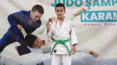 Güreşçilerimiz Karaman’dan 8 madalya ile döndü