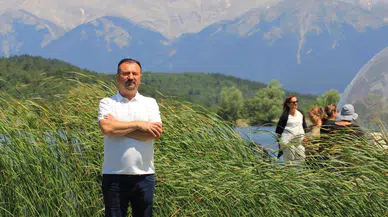 Babaannesinin Tarlasına Kurdu Dünyayı Ağırlıyor