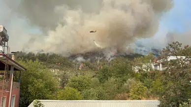 Sivaslı ekip Hatay yangınına müdahale ediyor