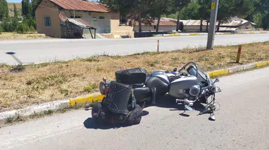 Sivas'ta motosiklet hayat kopardı