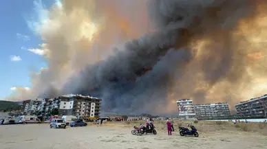 Yine Orman Yangını! Alevler Yerleşim Yerlerine Dayandı!