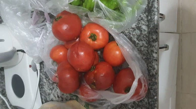 Sivas'ta pazardan aldı şahane, eve getirdi yarısı çöpe!..