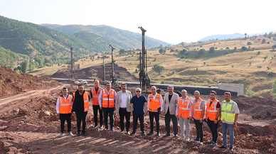 Sivas Geminbeli Tüneli'nde hummalı çalışma