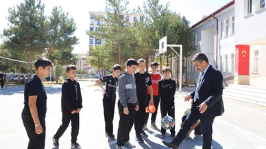 Sivas'ta Müdürden sürpriz ziyaret: Oyun, eğitim ve gelecek