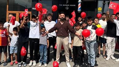 Sivas'ta bu kuaför öğrencileri ücretsiz traş etti