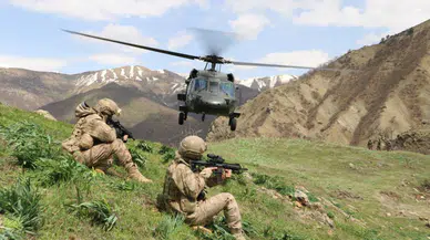 Sivas'ta da Jandarma dağ taş demedi: 144 mağara ve sığınak imha edildi