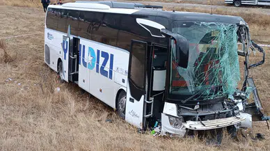 Sivas'ta Feci Kaza 18 yaralı 3 Kişinin Durumunun Ağır