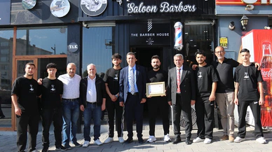 Sivas'ta Örnek Kuaföre Teşekkür Belgesi