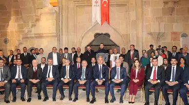 Sivas’ta tarihe yolculuk: Bakan Ersoy, Divriği’de unutulmaz anlara tanık oldu