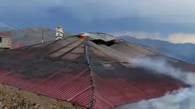 Yıldırımın Hedefi Önce Cami, Sonra Ev Oldu!