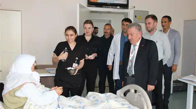 Sivas'ta hastane koridorlarında Cumhuriyet coşkusu