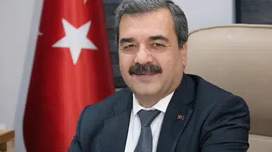 Sivas'ta Rektör Kul’dan Cumhuriyet vurgusu: Bilimle gelen bağımsızlık