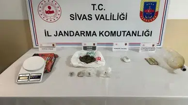 Sivas’ta bir evde yapılan arama herkesi şaşırttı! Jandarma göz açtırmadı