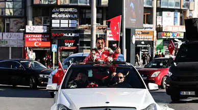 Sivas Yiğidosunu Bağrına Bastı! Şampiyon Sporcu Konvoyla Karşılandı!