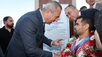 Sivas'tan Şampiyonuna Tarihi Vefa! Gerçeği Orada Öğrenince Konuşmakta Zorlandı!