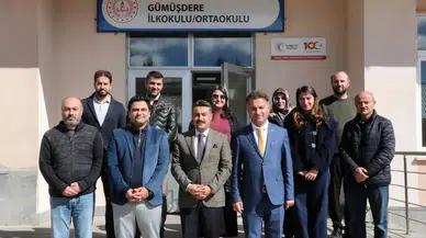 Sivas'ta eğitimde başarıya giden yolun anahtarı ziyarette saklı