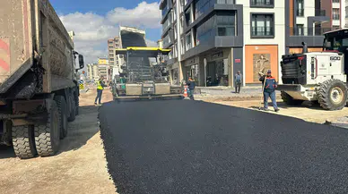 Sivas’ın Kalbinde Asfalt Mesaisi Sürüyor