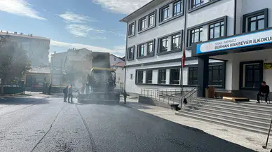 Sivas'taki Bir İlkokulun Bahçesinde Velileri Sevindiren Haber