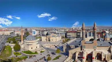 Sivas'ta Güneşe Aldanıp Çıkanlar Akşam Büyük Şok Yaşayabilir!