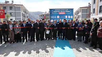 Sivas Gürün’de afetzedeler yeni yuvalarına kavuştu