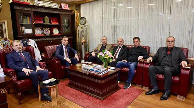 Sivas Belediye Başkanı’ndan Dursun’a şifa ziyareti