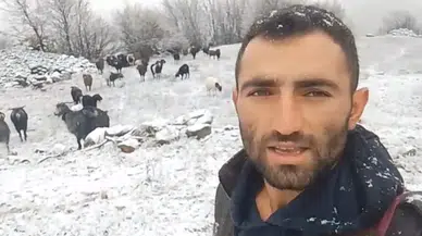 Yaylada kar sürprizi! Çoban kar yağışına türküyle direndi