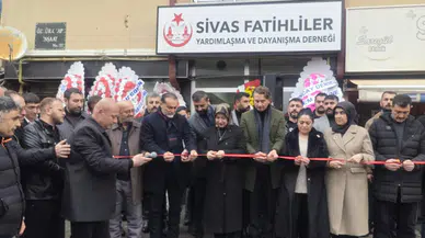 Ak Parti Milletvekili Rukiye Toy Sivaslılarla Bir Araya Geldi
