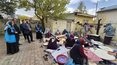 Sivas’ta Hayır Çarşısı dualarla açıldı: Geliri Gazze’ye gönderilecek