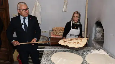 Sivas Valisi Divriği’de yemin etti, ekmek pişirdi