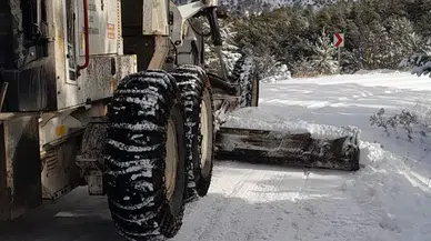 Sivas Şarkışla’da kapanan köy yolları tek tek ulaşıma açılıyor