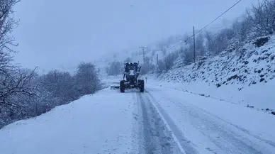 Sivas’ta Kar Alarmı: 136 Köy Yolu Ulaşıma Kapandı