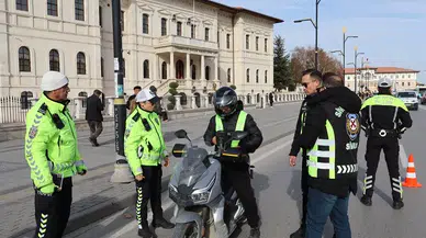Sivas’ta Motosiklet Sürücülerine 1 Kural 1 Ömür Hatırlatması
